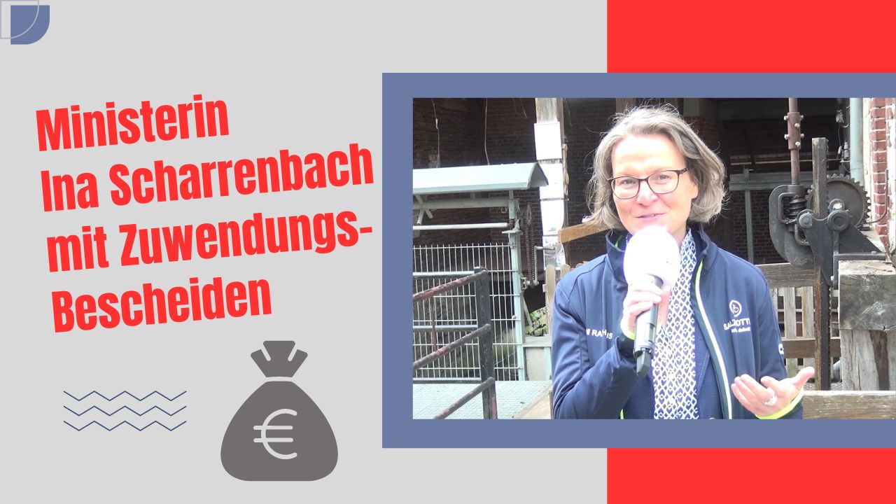 Ministerin Ina Scharrenbach mit Zuwendungsbescheiden