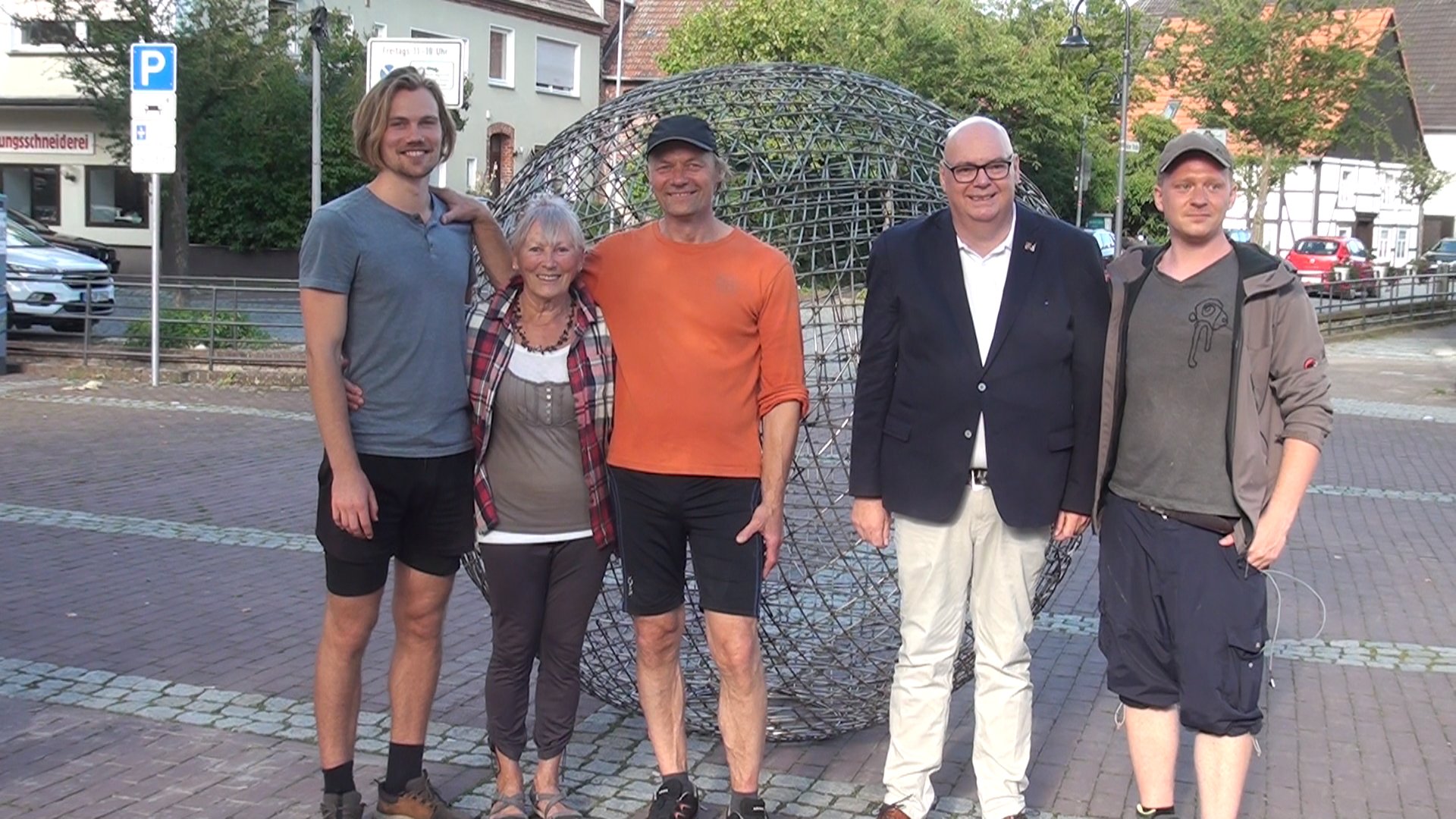 In der Drahtkugel auf dem Weg nach Schottland