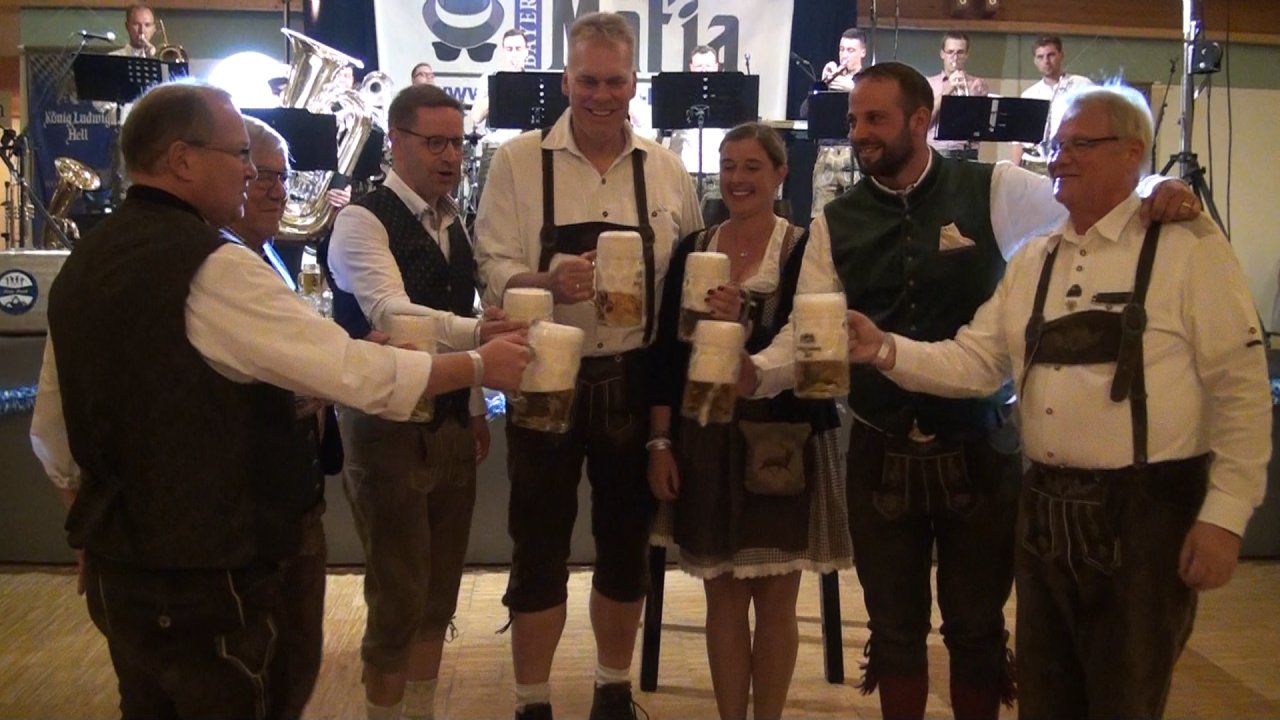 Bier, Brezeln und Bayern-Stimmung: Oktoberfest in Salzkotten