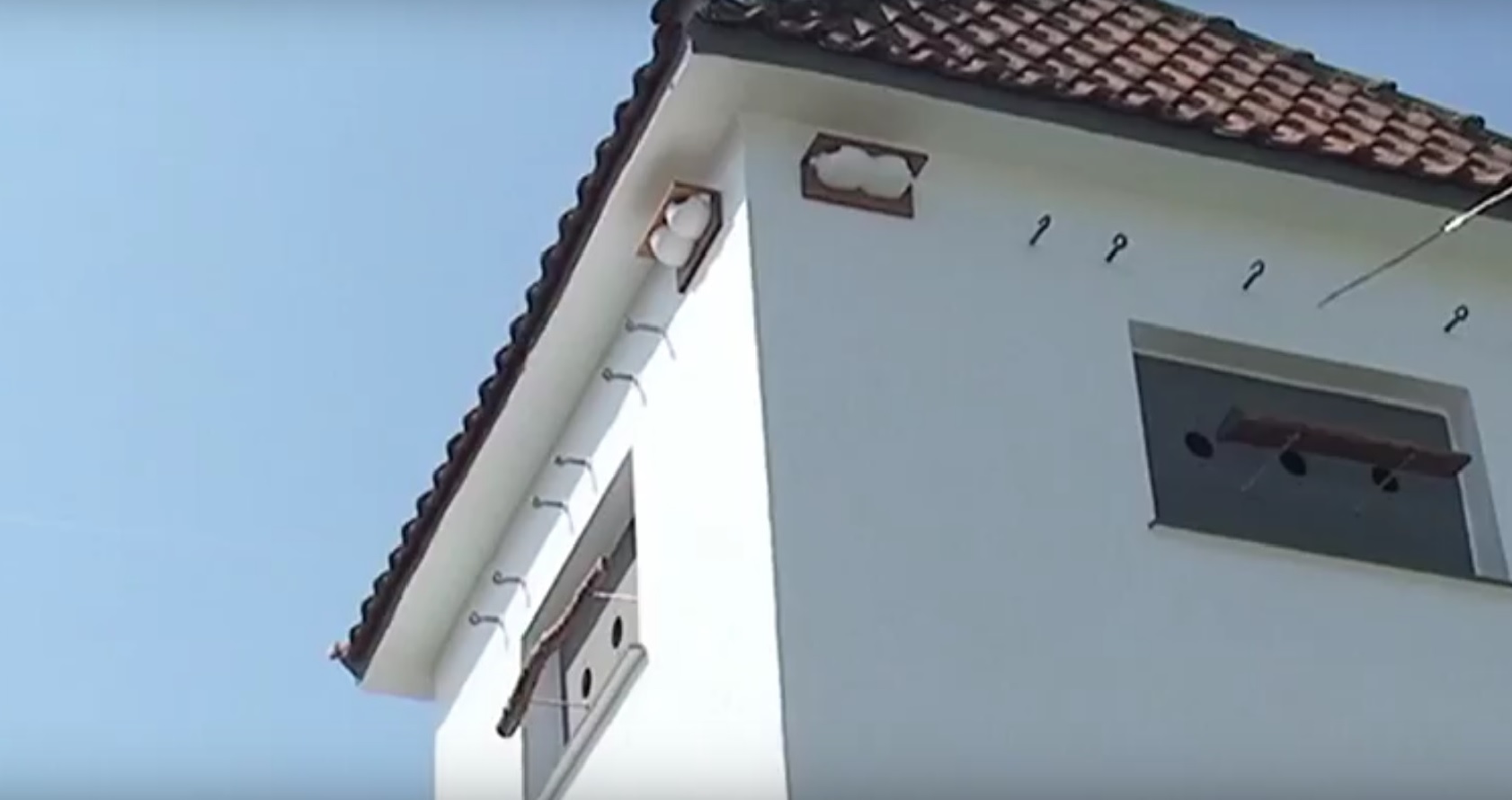 Trafoturm bezogen