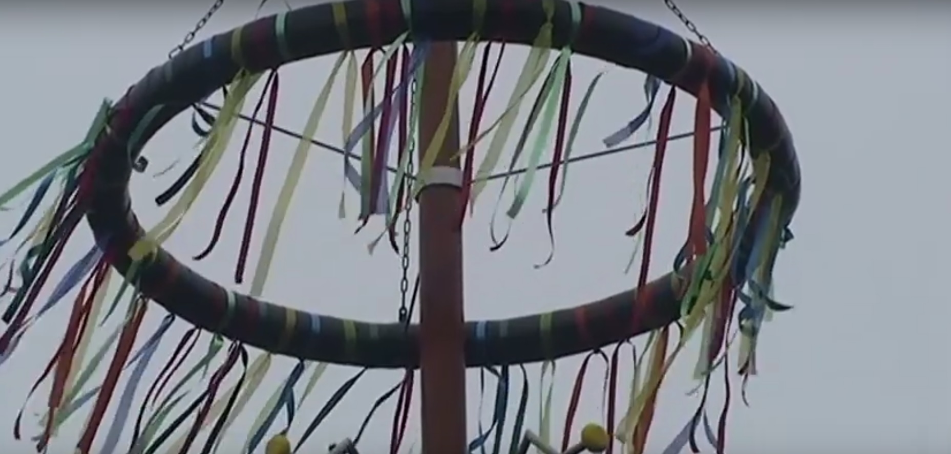 Maibaum in Oberntudorf aufgestellt