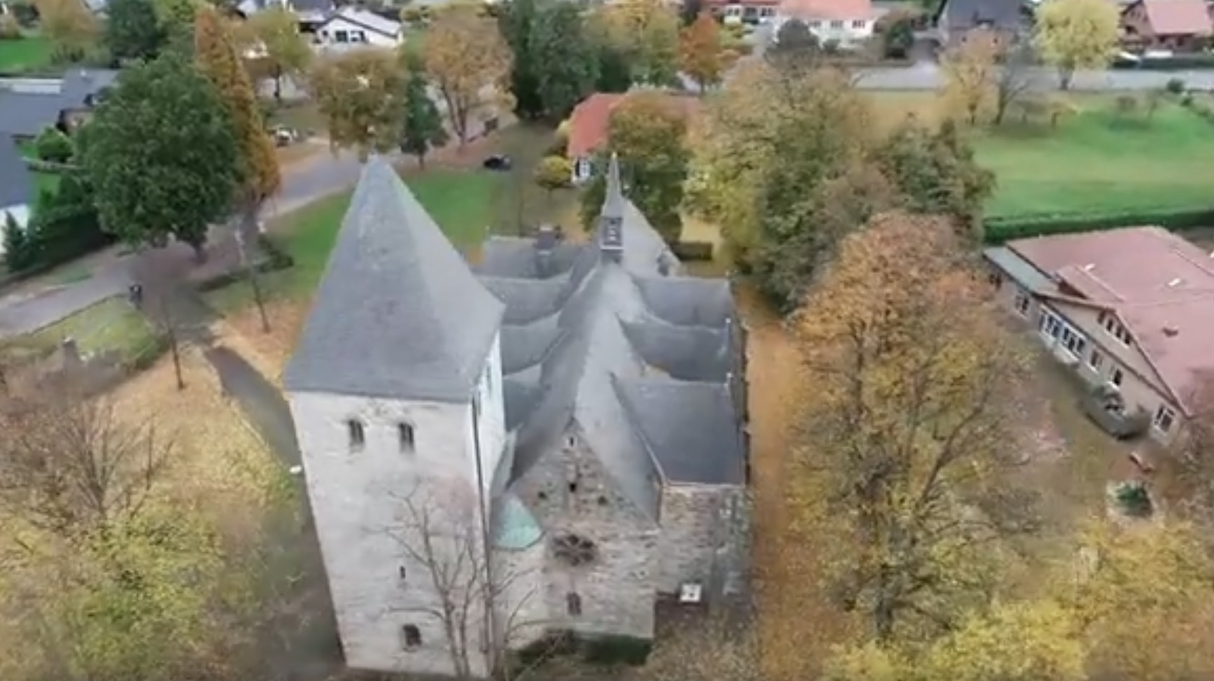Thüler Glockenturm wird 1000 Jahre